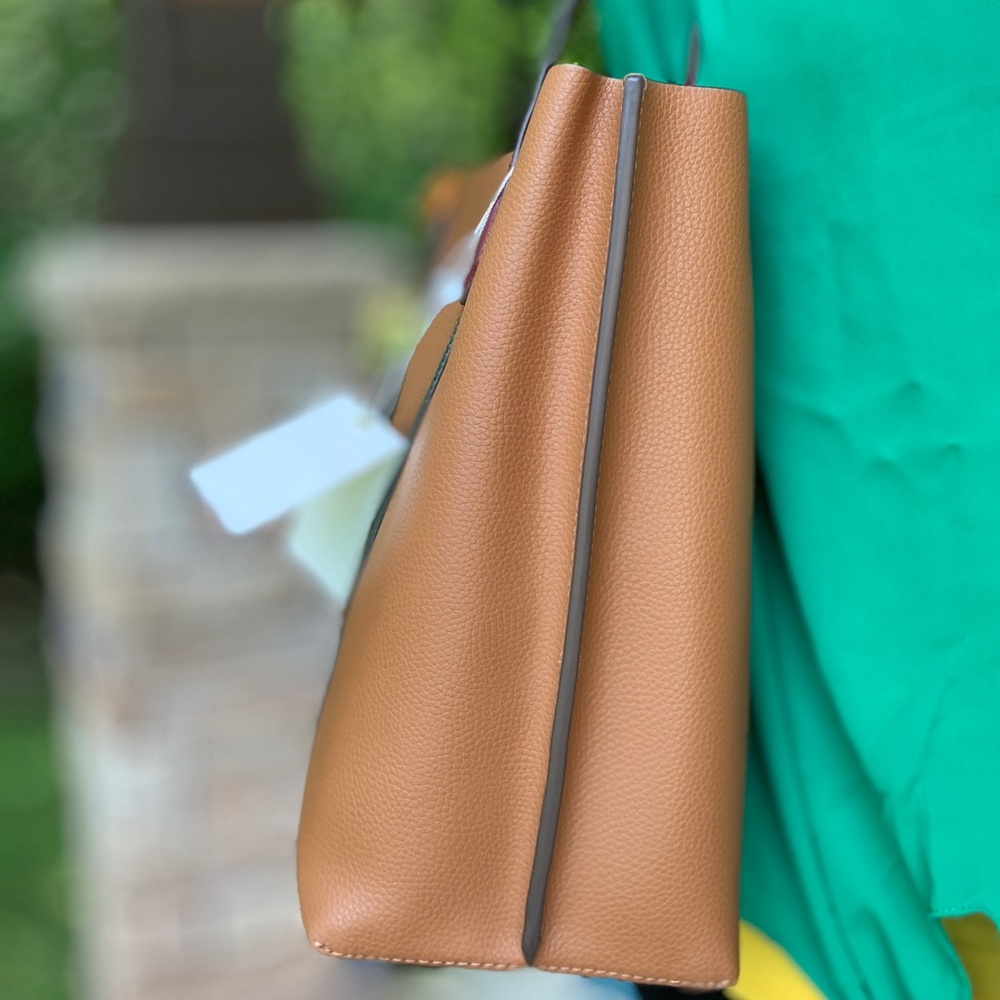 ⛔️SOLD⛔️Auth.TORY BURCH LEATHER TRI COLOR TOTE - Picture 12 of 16